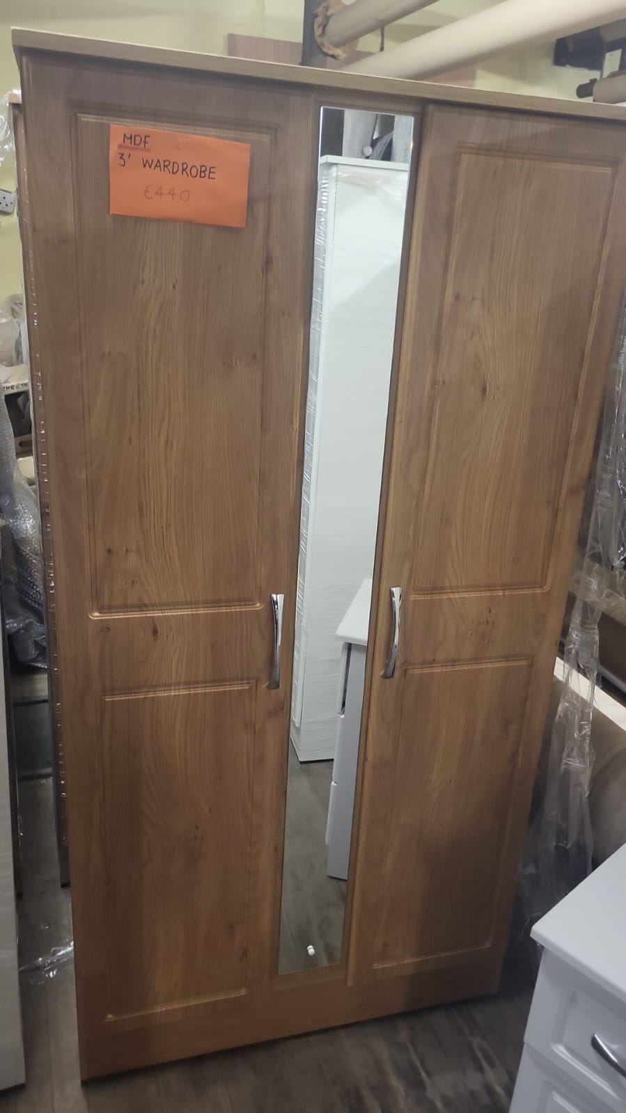 Wardrobe on display at Reliable House Furnishers - wardrobe 6
